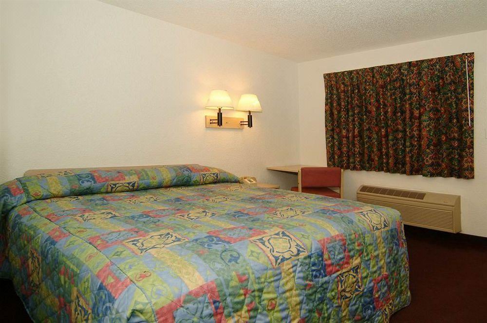 Photo of Bedroom in Merced