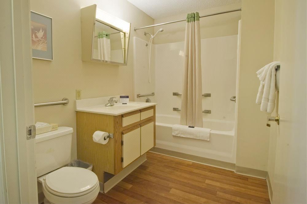Photo of Bathroom in Nut Tree