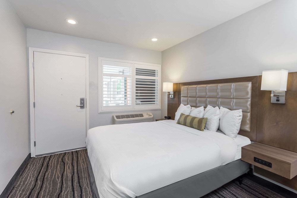 Photo of Bedroom in Central Berkeley