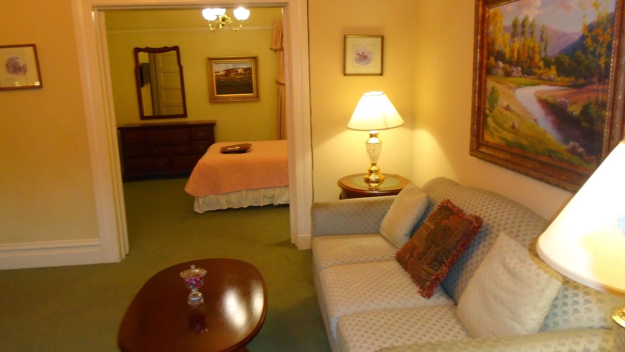 Photo of Livingroom in Cole Valley