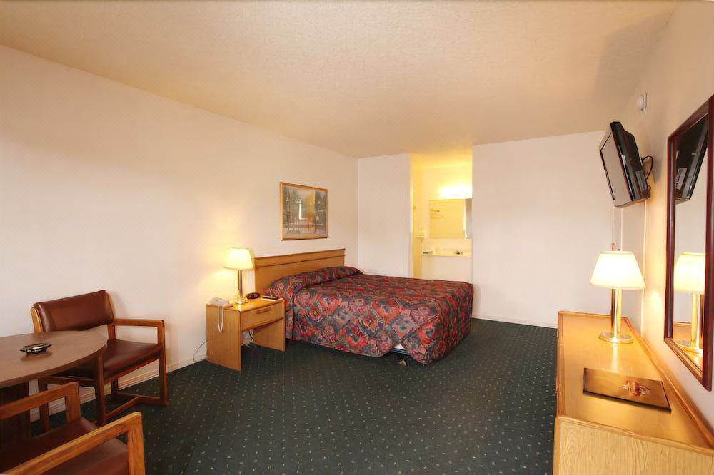 Photo of Bedroom in Winnemucca