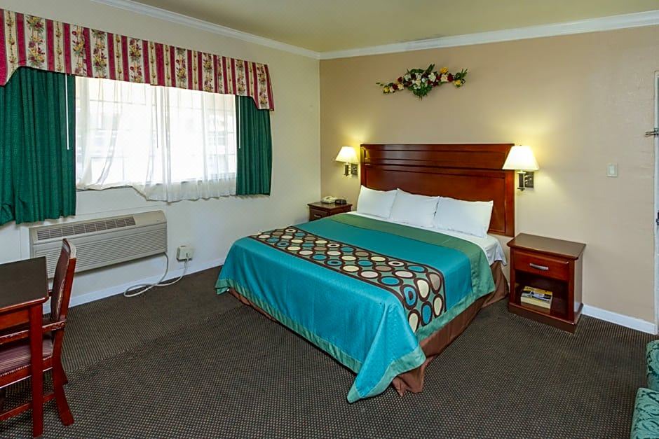 Photo of Bedroom in Downtown