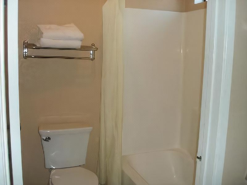 Photo of Bathroom in Pumpkin Center