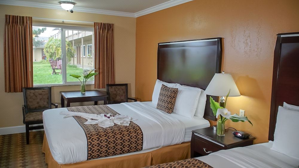 Photo of Bedroom in San Simeon