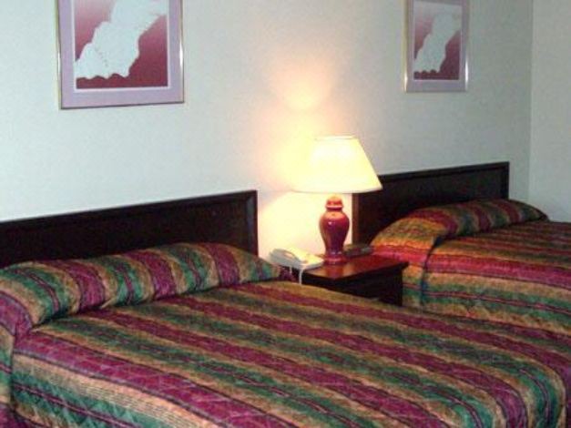 Photo of Bedroom in Pumpkin Center