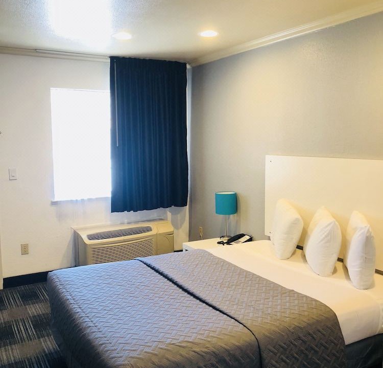 Photo of Bedroom in Daly City