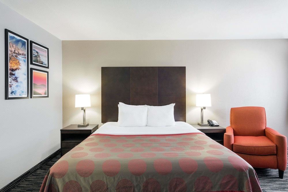 Photo of Bedroom in North Fremont Street