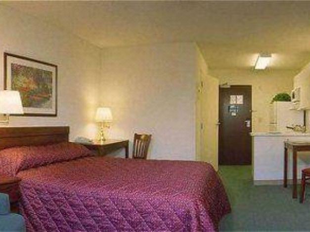 Photo of Bedroom in Nut Tree