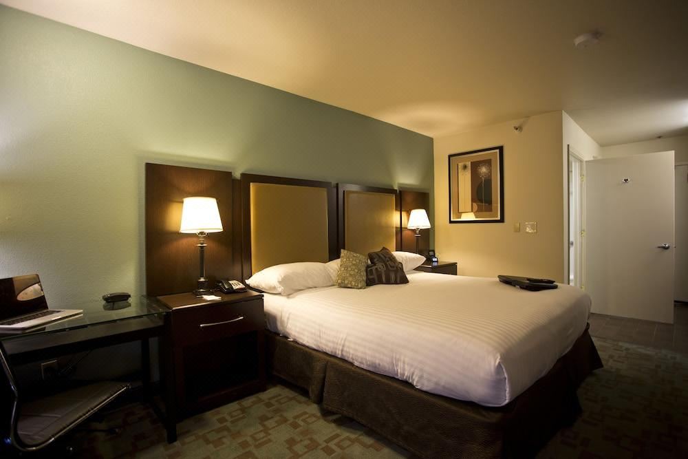 Photo of Bedroom in Old Mountain View