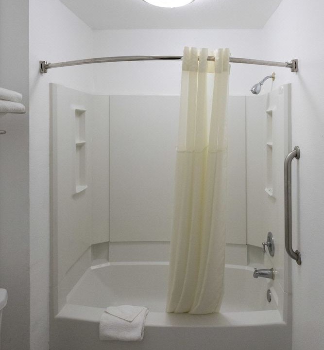 Photo of Bathroom in Salinas