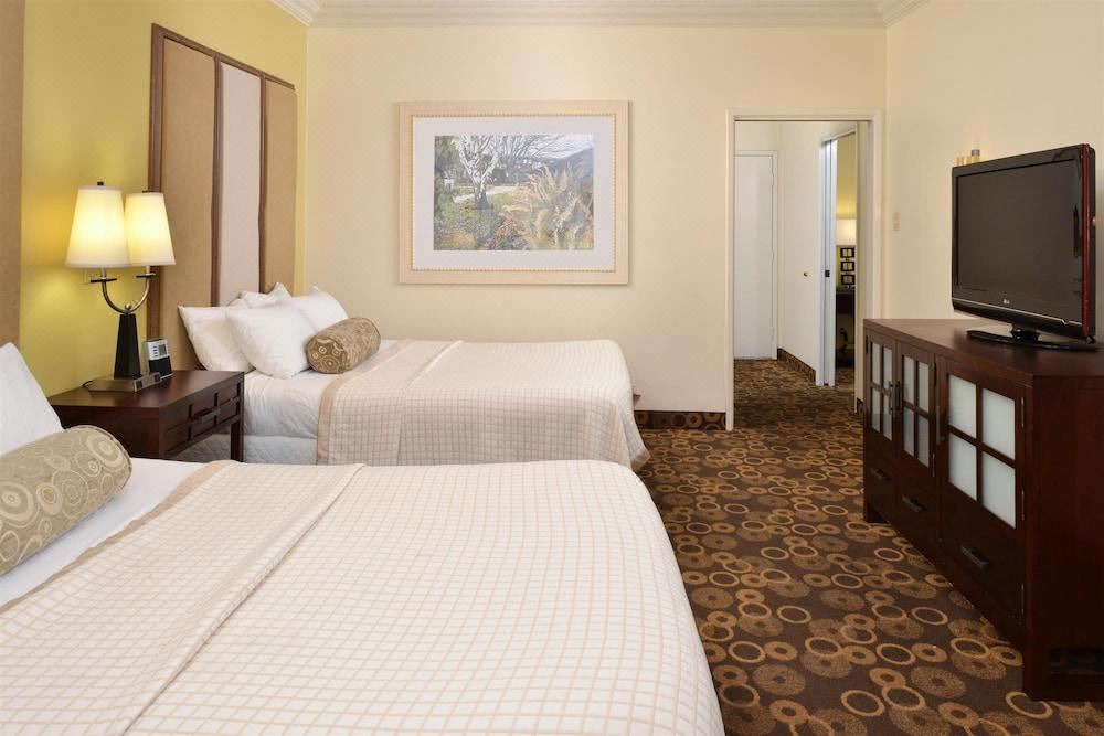 Photo of Bedroom in Corte Madera
