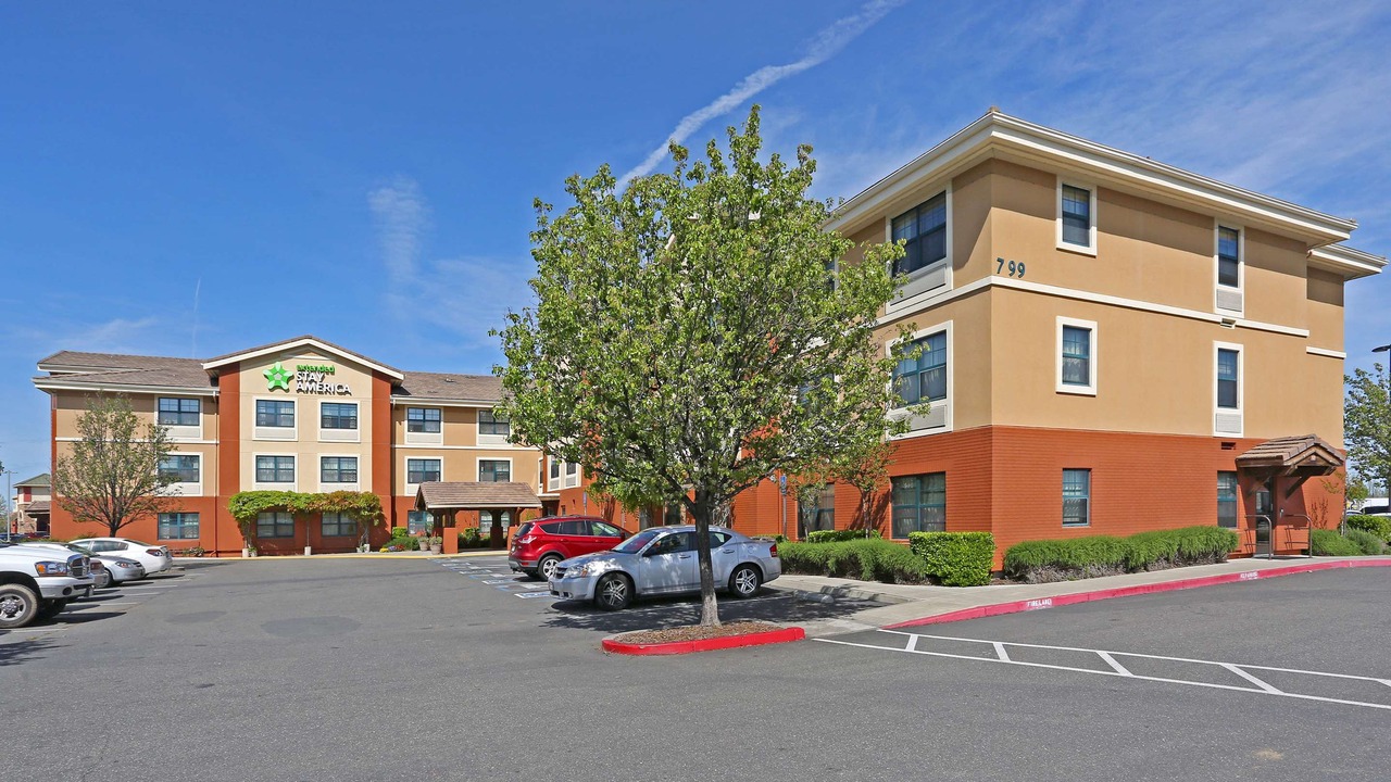 Photo of Buildings in Nut Tree