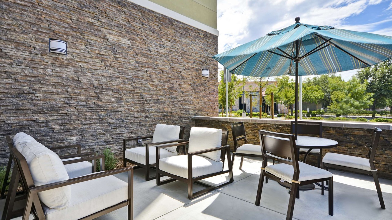 Photo of Patio Balcony in Raisin