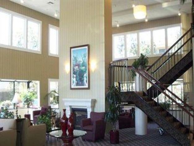 Photo of Livingroom in Hayward