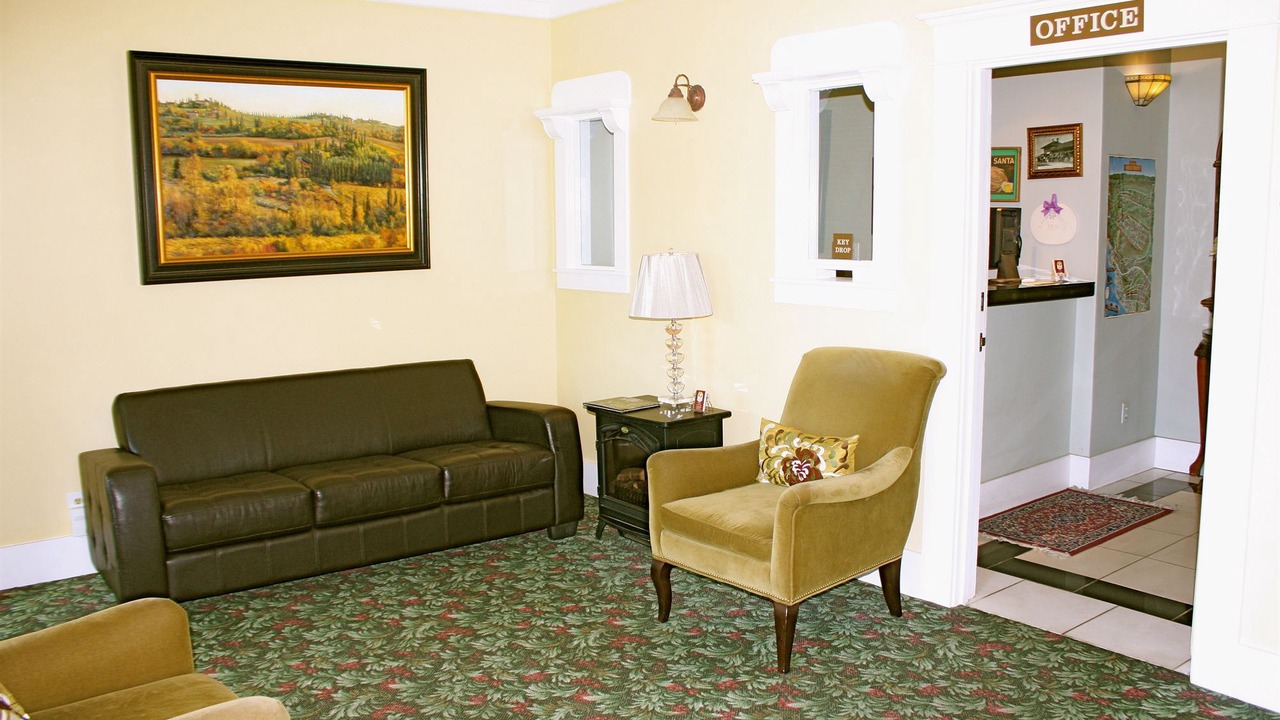 Photo of Livingroom in Santa Paula