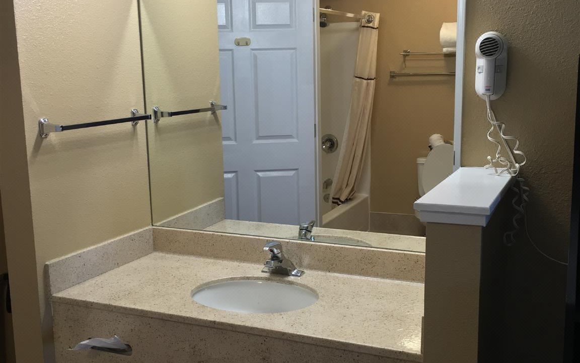 Photo of Bathroom in Fallon