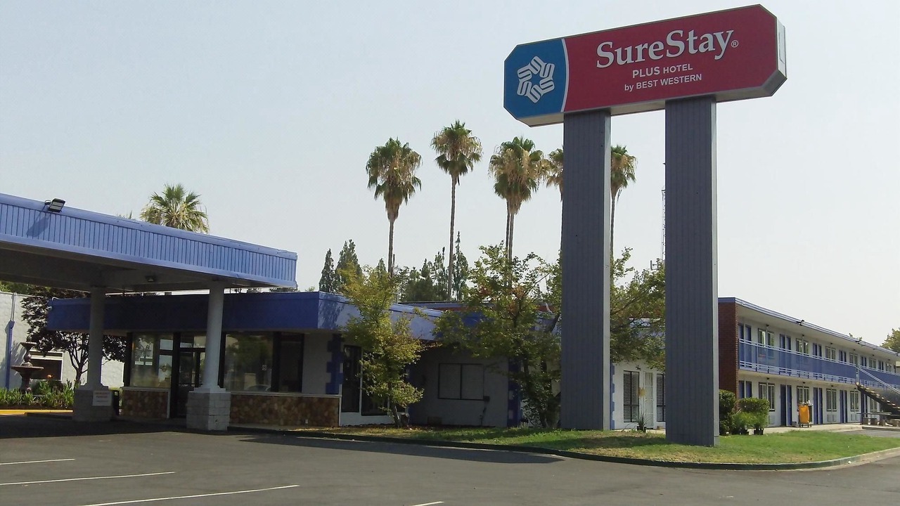 Photo of Buildings in Woodlake