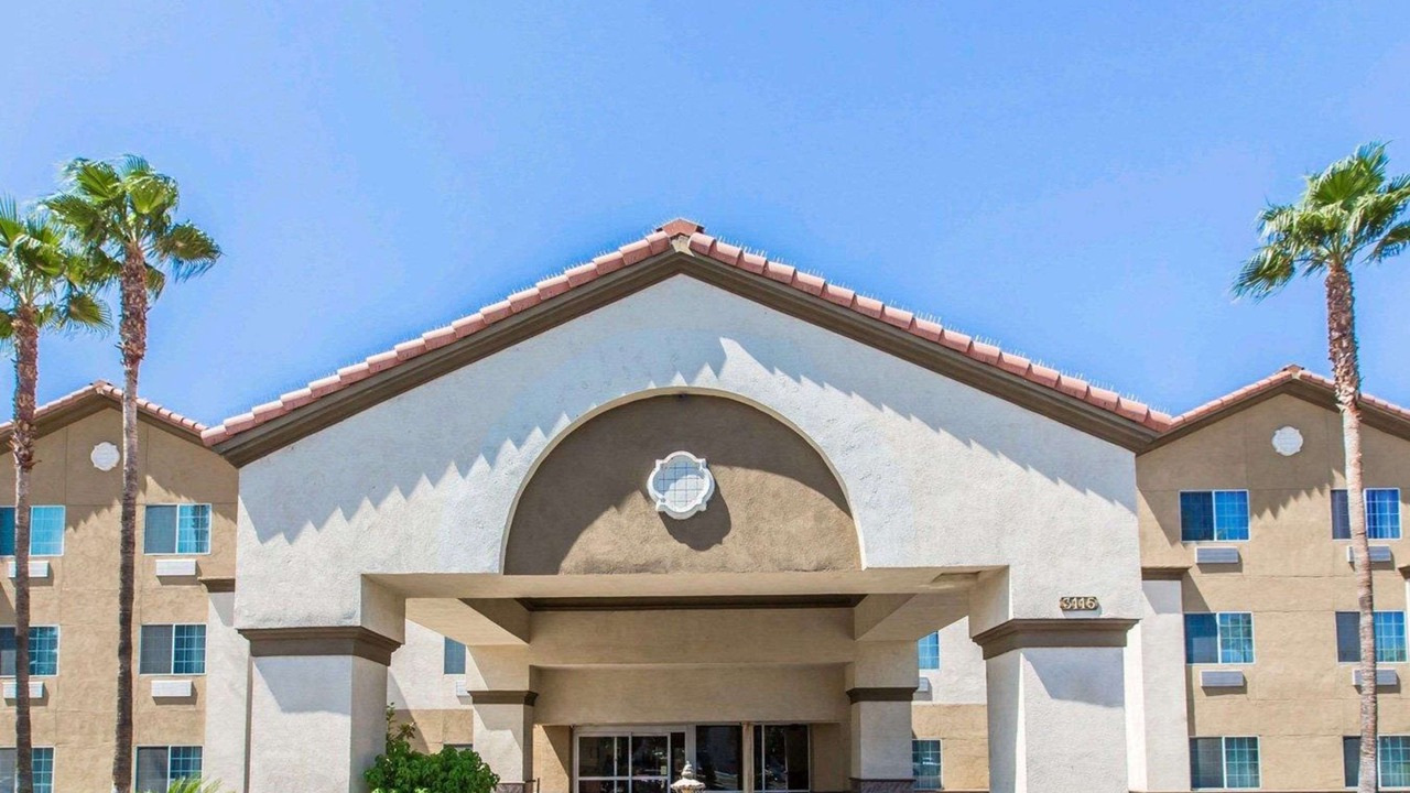 Photo of Buildings in Bakersfield