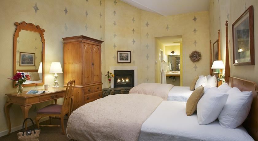 Photo of Bedroom in San Simeon
