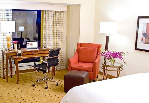 Photo of Livingroom in Downtown Oakland