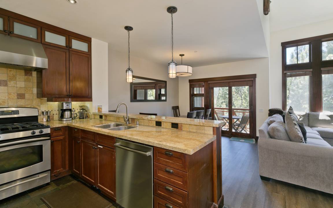 Photo of Kitchen in Mammoth Lakes