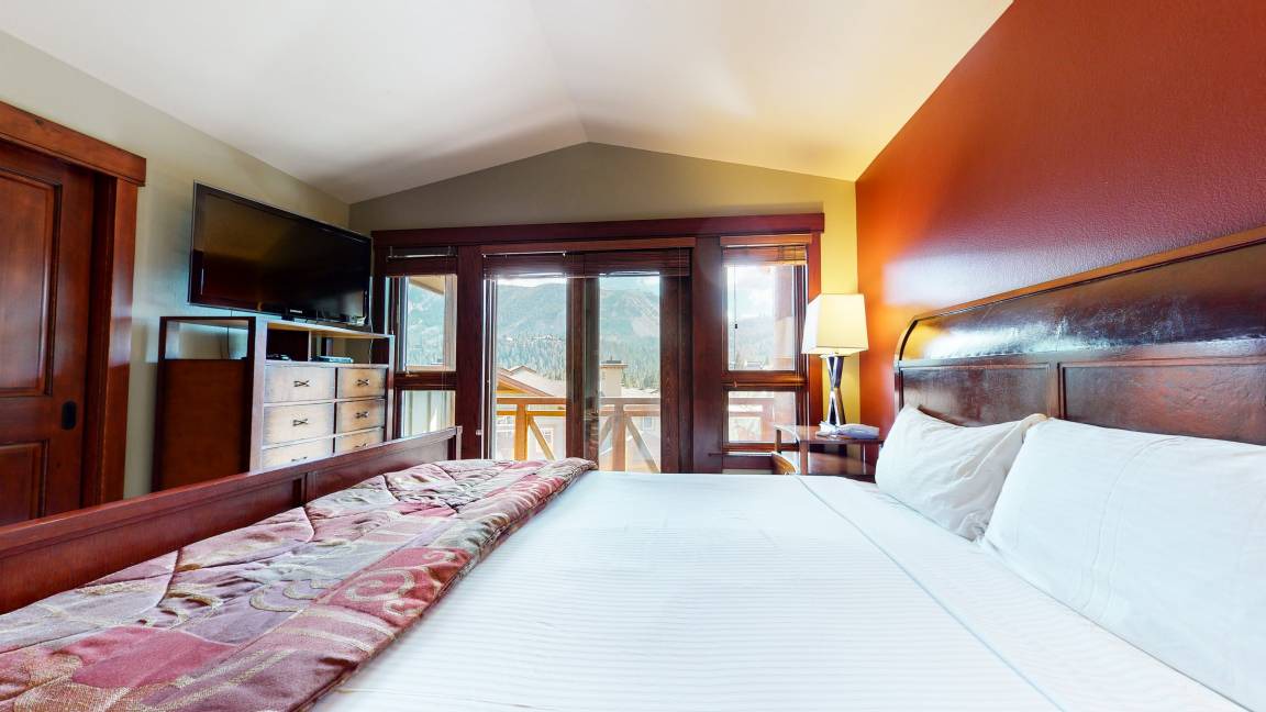 Photo of Bedroom in Mammoth Lakes
