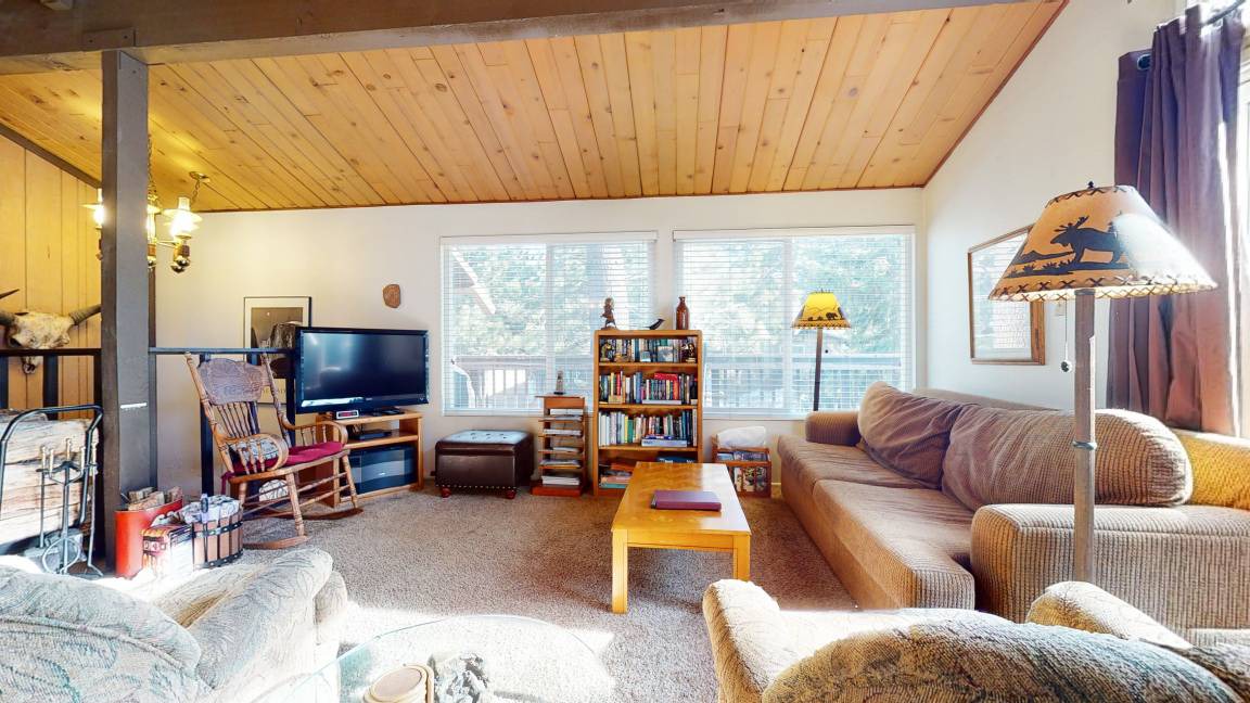 Photo of Livingroom in Mammoth Lakes