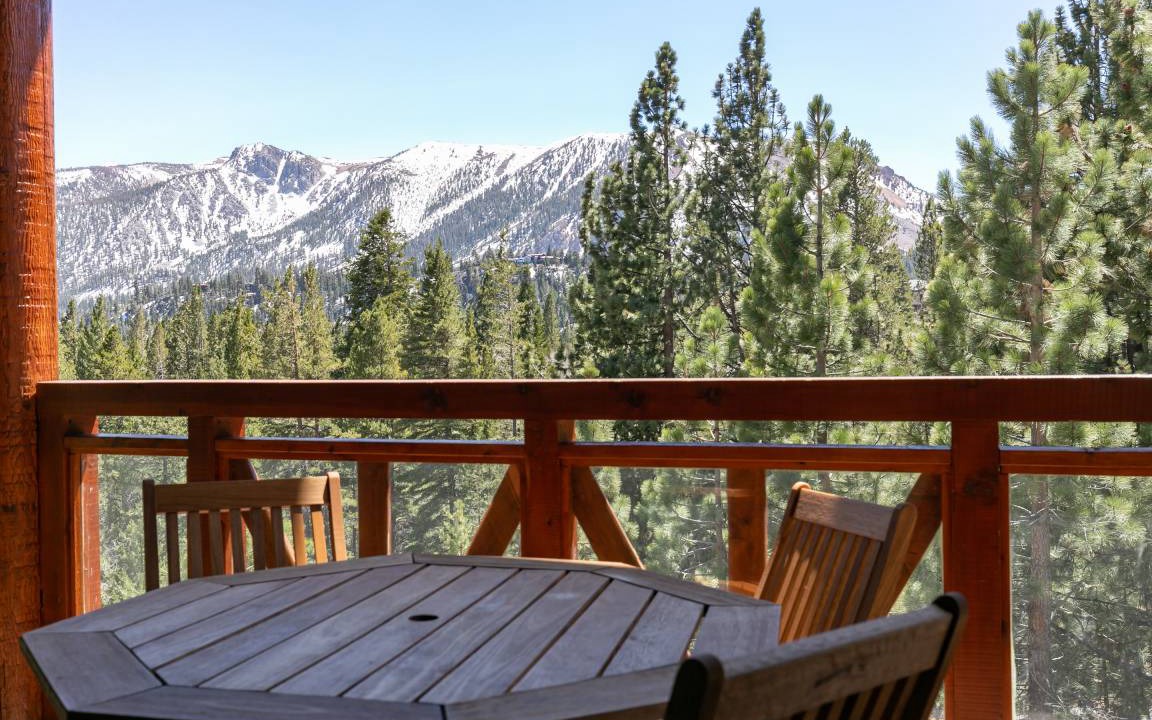Photo of Patio Balcony in Mammoth Lakes