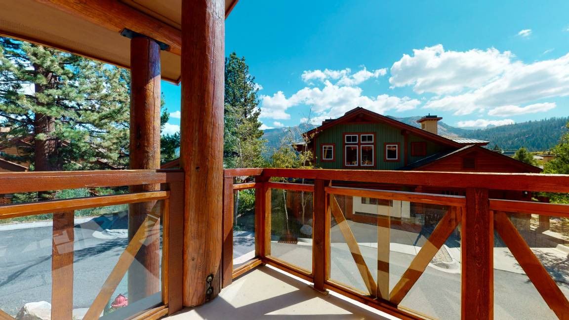 Photo of Patio Balcony in Mammoth Lakes