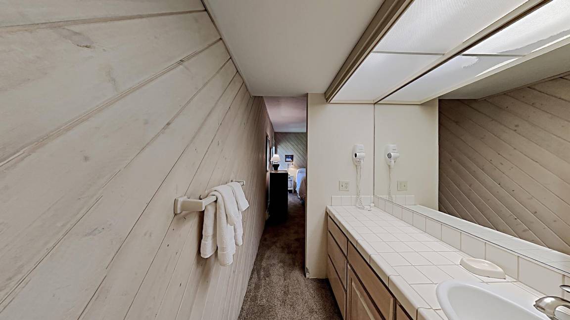 Photo of Bathroom in Mammoth Lakes
