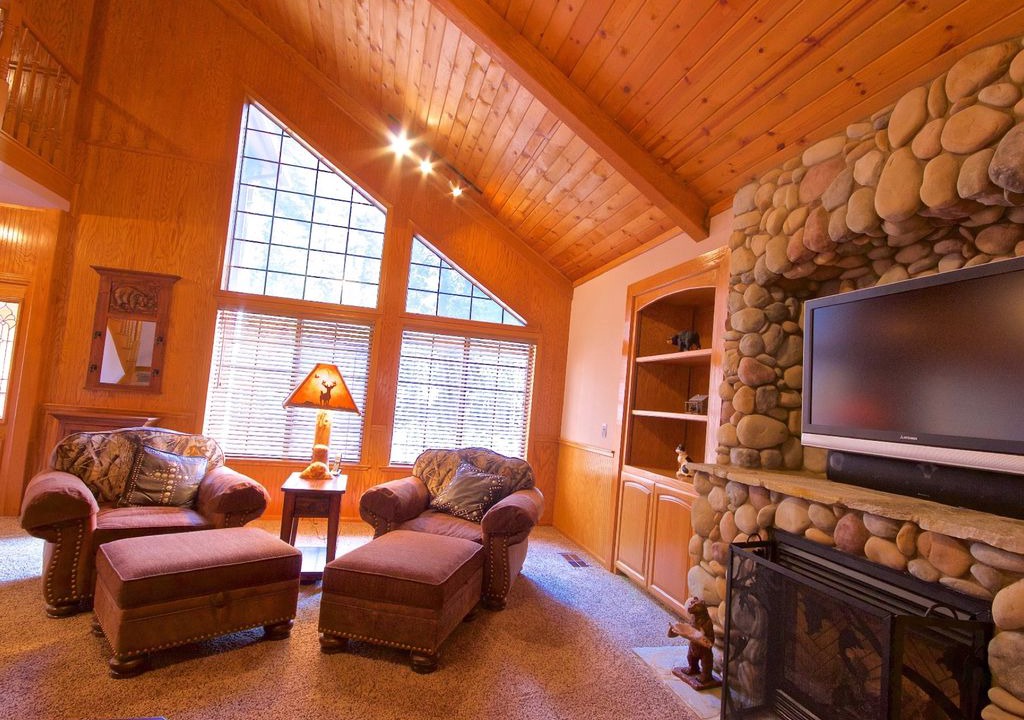 Photo of Livingroom in Fish Camp