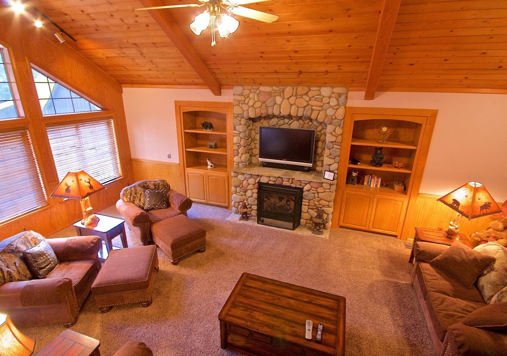 Photo of Livingroom in Fish Camp