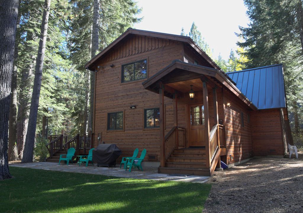 Photo of Buildings in Tahoe Pines