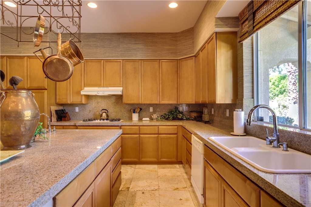 Photo of Kitchen in Sunrise Vista Chino
