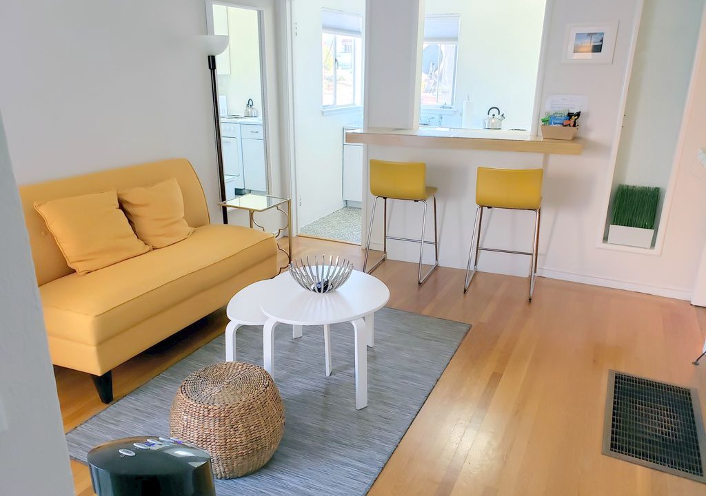 Photo of Livingroom in Cleveland Heights