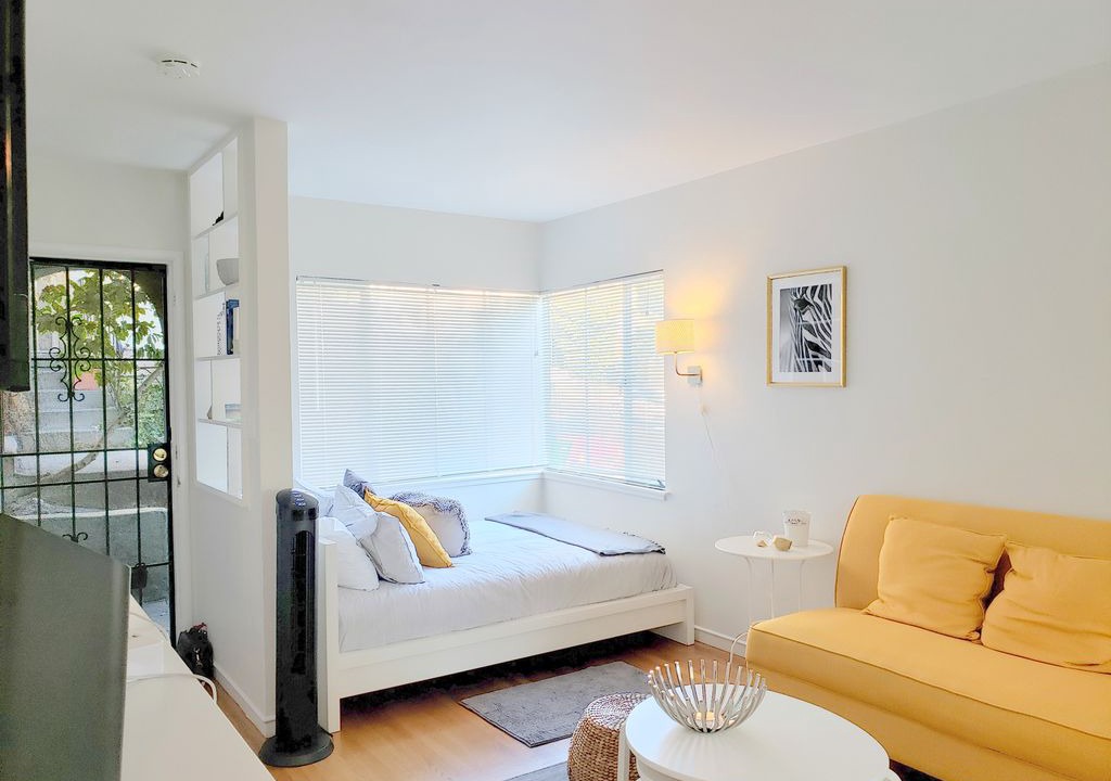 Photo of Livingroom in Cleveland Heights