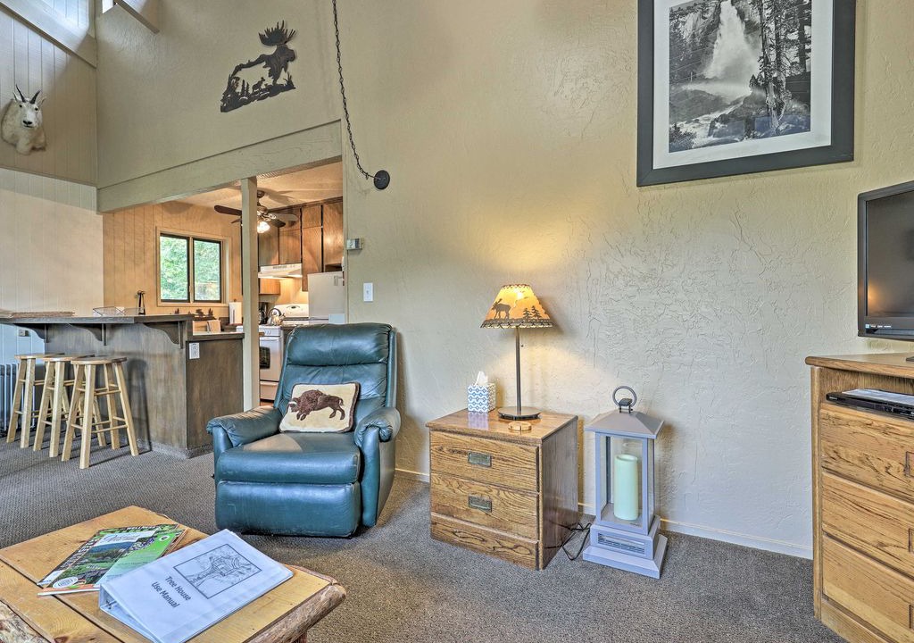 Photo of Livingroom in Fish Camp