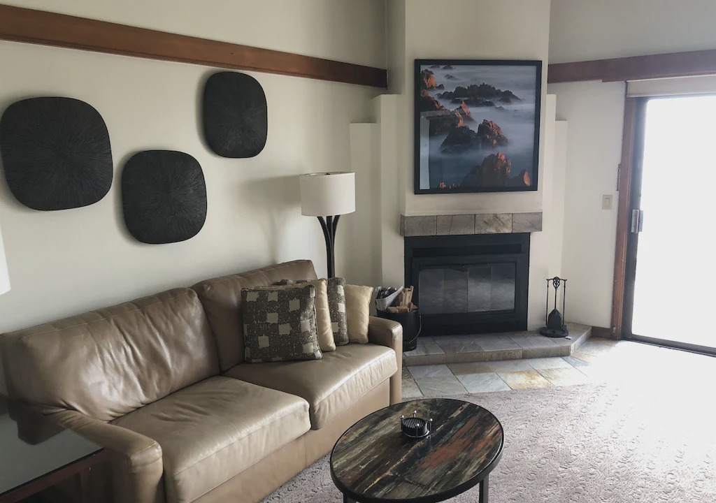 Photo of Livingroom in Carmel Highlands