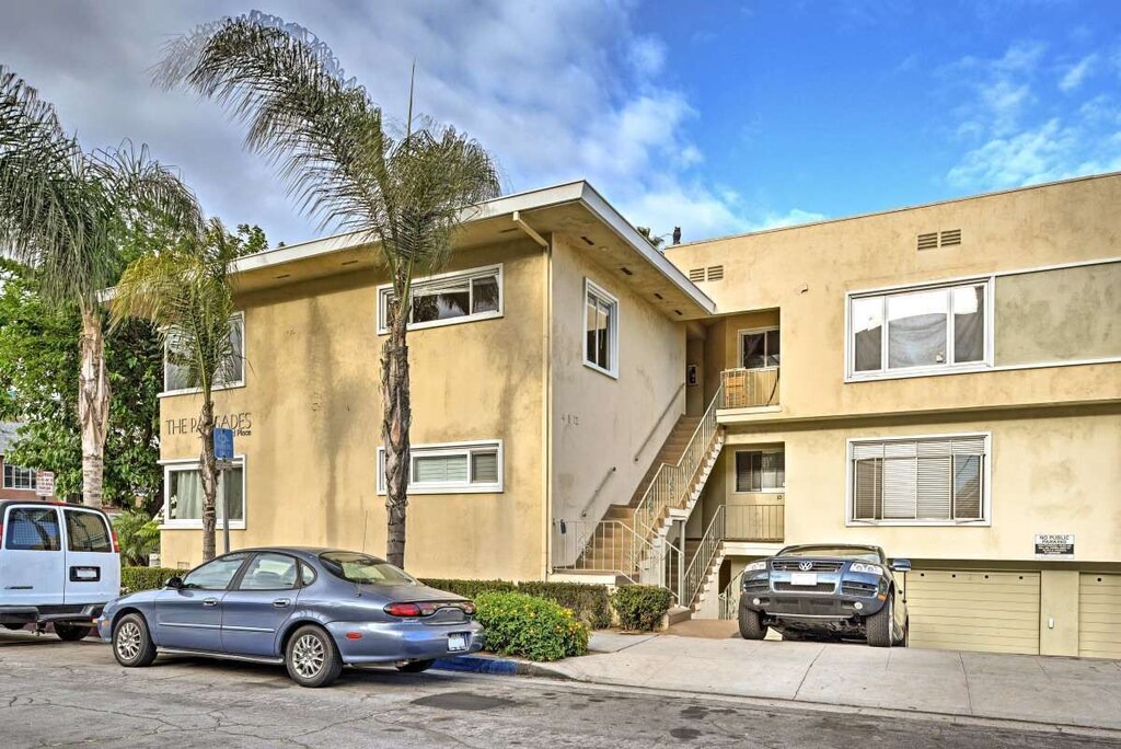 Photo of Buildings in Alamitos Beach