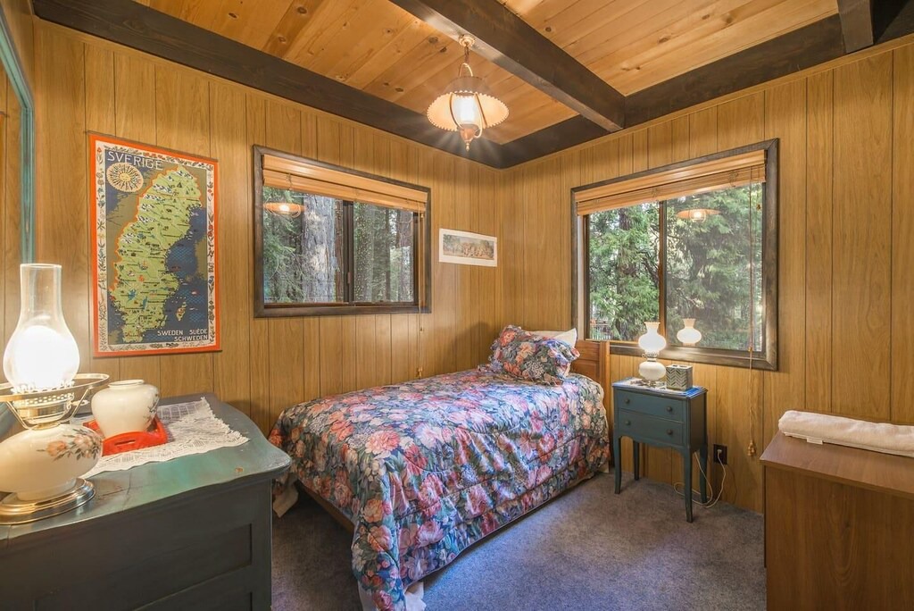 Photo of Bedroom in Homewood
