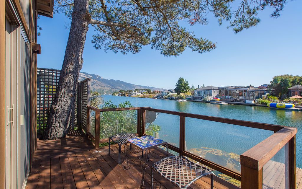 Photo of Patio Balcony in Stinson Beach