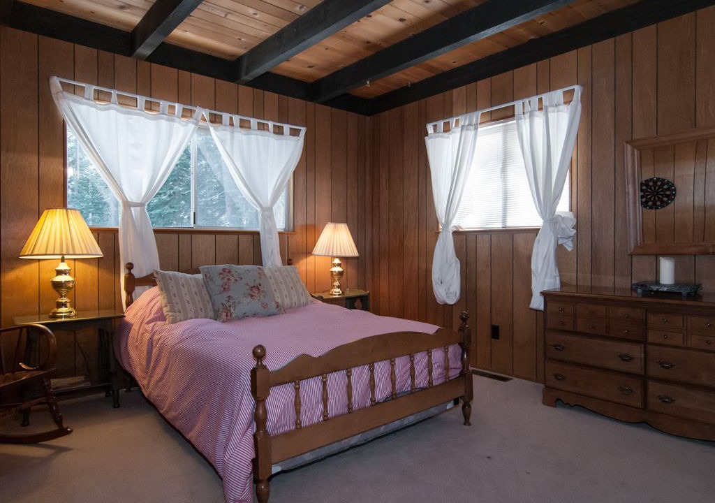 Photo of Bedroom in Homewood