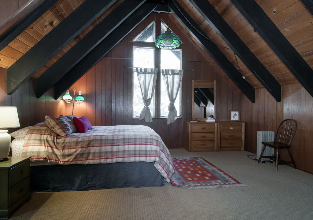 Photo of Bedroom in Homewood
