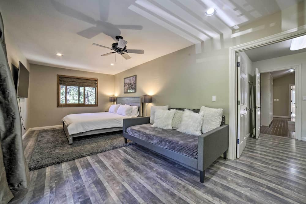 Photo of Others in Galena Forest Estates
