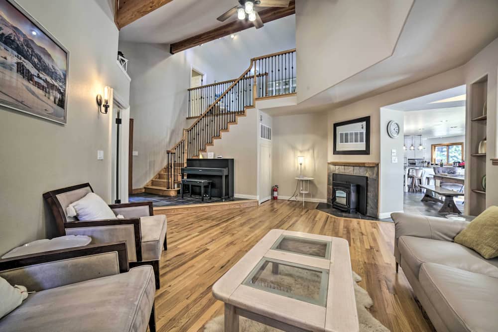 Photo of Bedroom in Galena Forest Estates