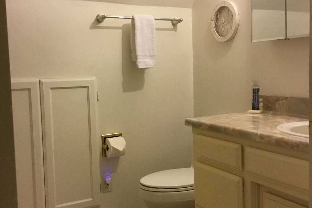 Photo of Bathroom in Alta Sierra