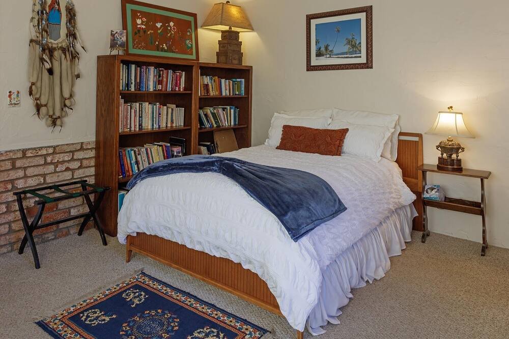 Photo of Bedroom in Carmel Valley