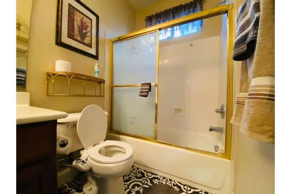 Photo of Bathroom in Atwater