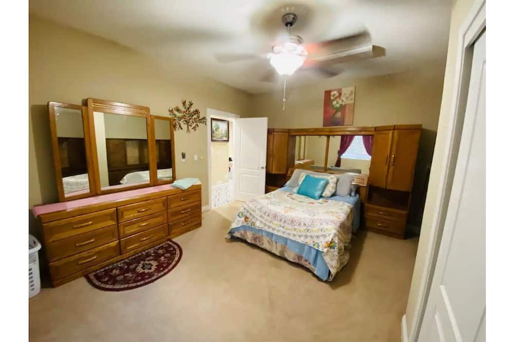Photo of Bedroom in Atwater