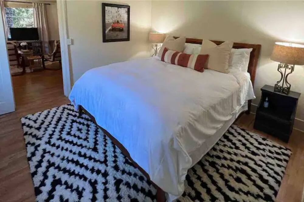 Photo of Bedroom in Salinas